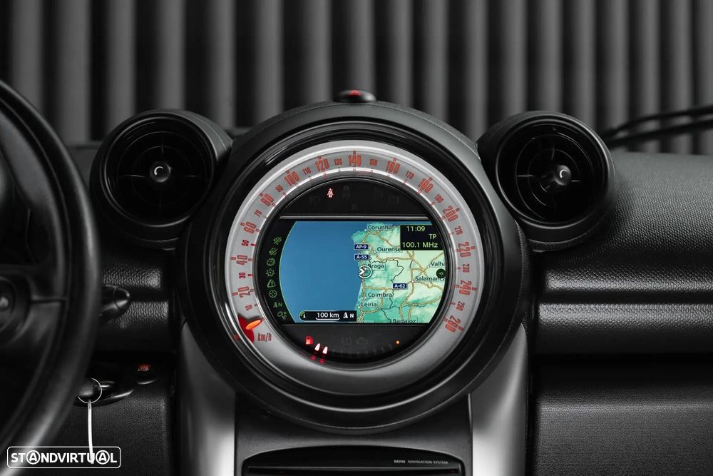 MINI Paceman Cooper D - 18