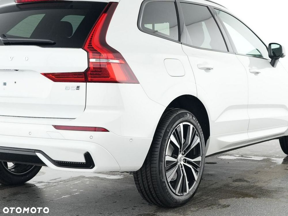 Volvo XC 60 B5 B AWD Plus Dark - 11