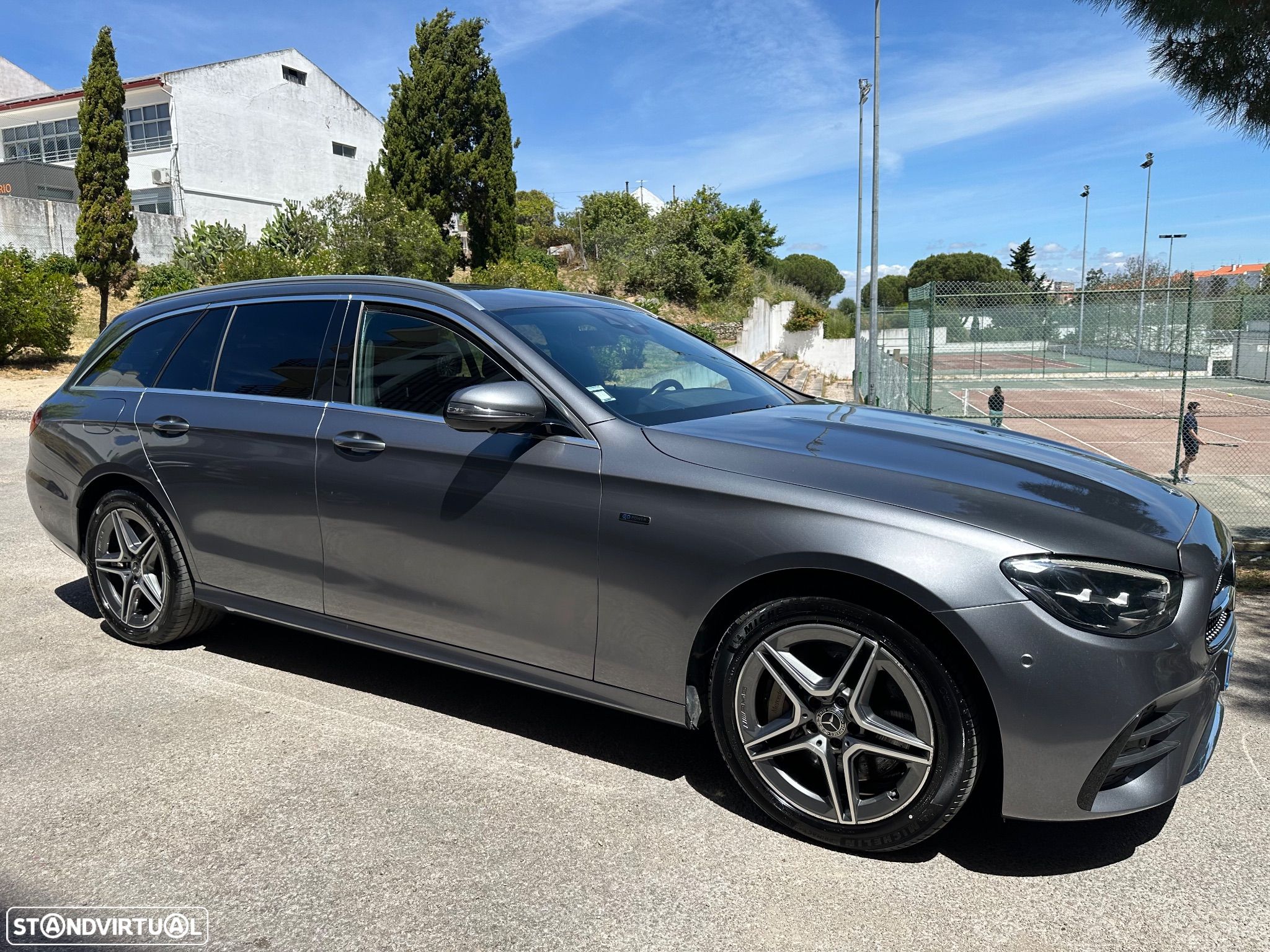 Mercedes-Benz E 300 de AMG Line - 13