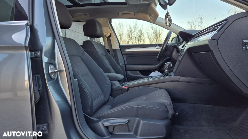 Volkswagen Passat 2.0 TDI DSG (BlueMotion Technology) Comfortline - 11