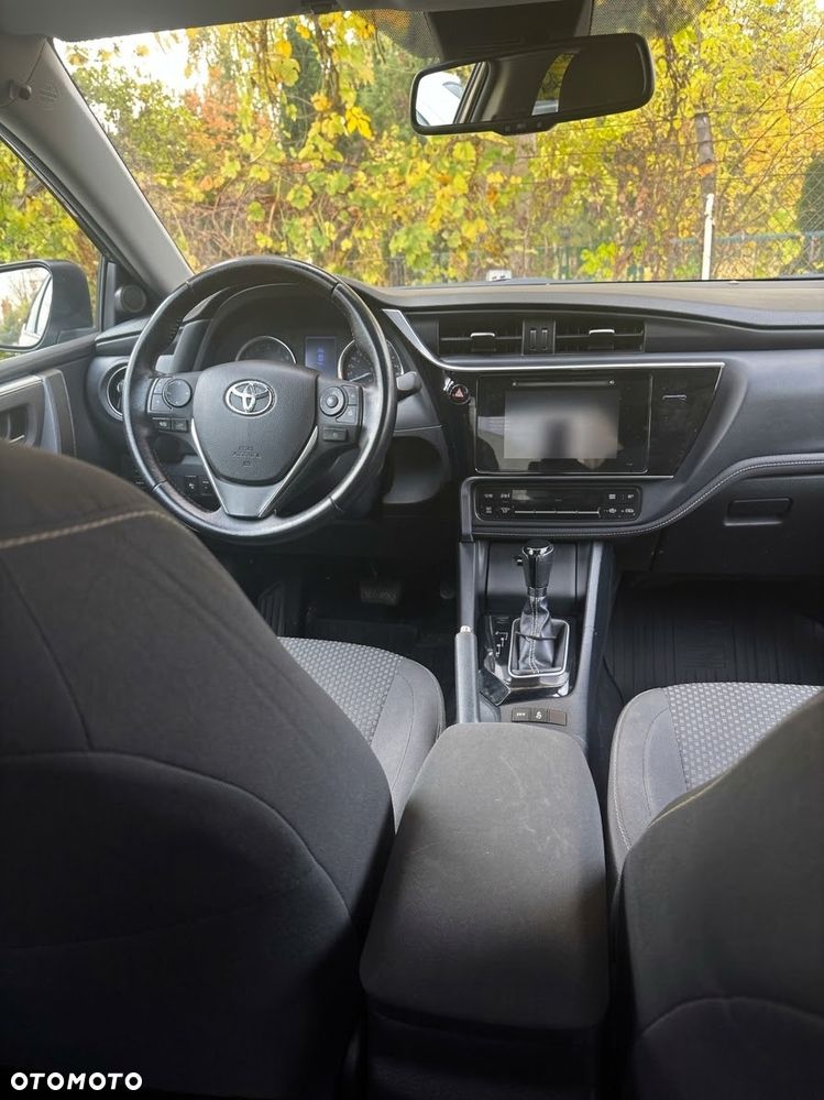 Toyota Corolla - 4