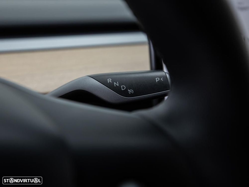 Tesla Model Y Long Range Dual Motor AWD - 20