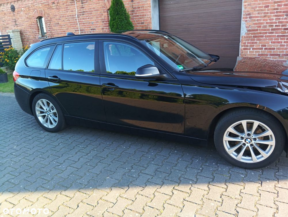 BMW Seria 3 318d - 18