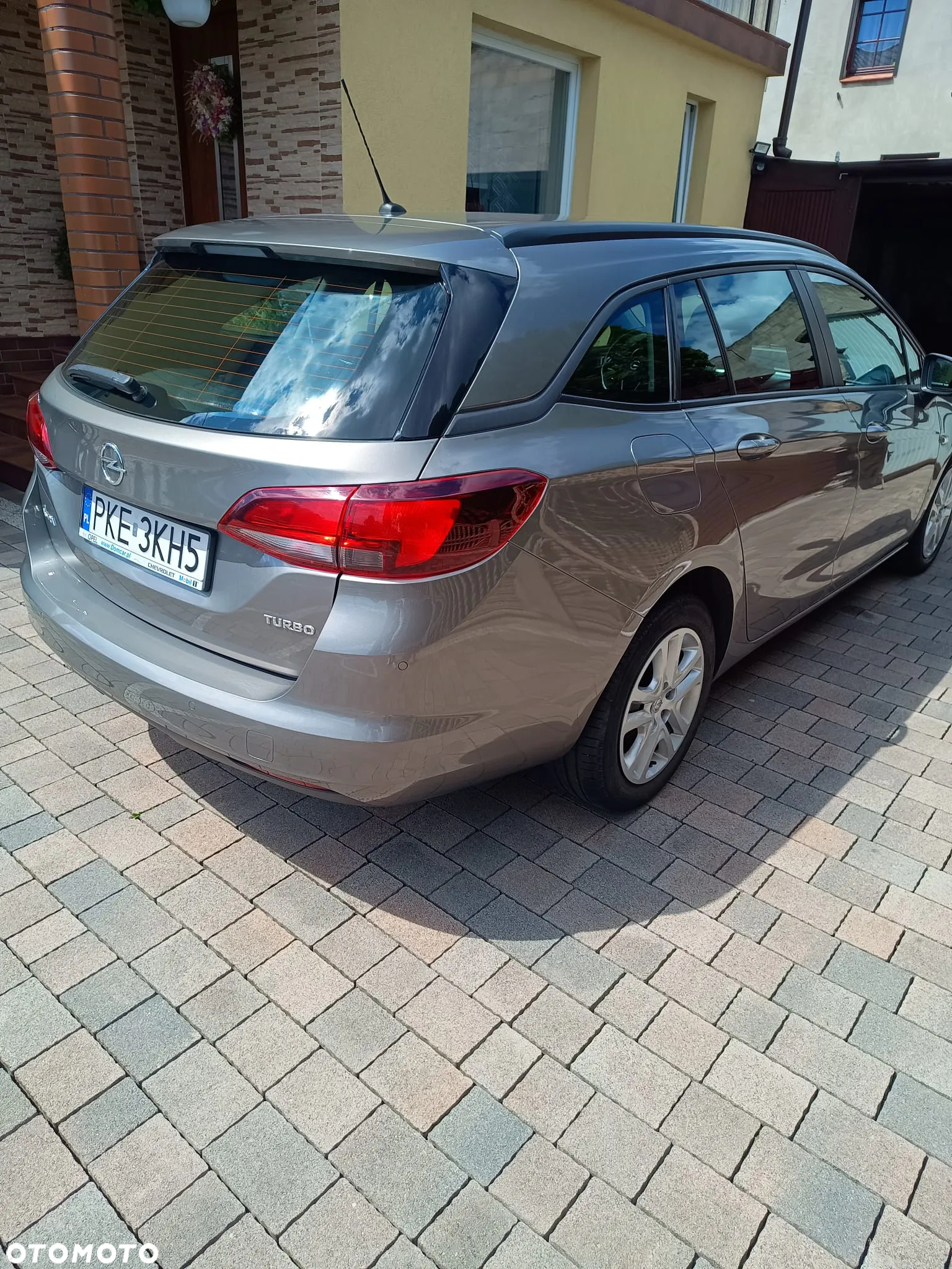 Opel Astra V 1.4 T Dynamic - 4