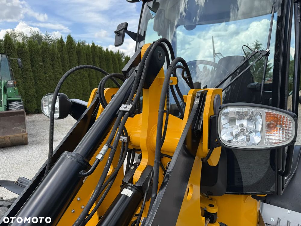 JCB 407 T4 / 2019 ROK / SILNIK 4-CYL BEZ DPF I ADBLUE / PIĘKNA / ORYGINAŁ / ZADBANA / SPROWADZONA Z NIEMIEC / MAŁE GABARYTY / SILNA / 406 408 409 60 70 M 506 509 - 31