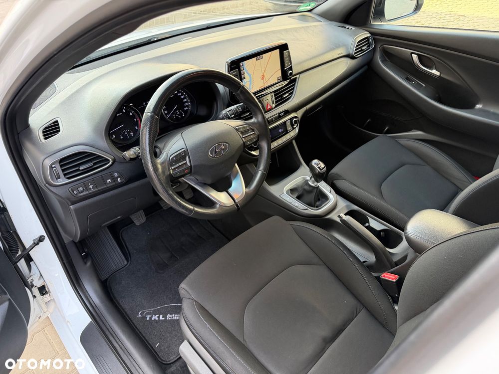 Hyundai i30 1.4 T-GDI GO Plus - 16