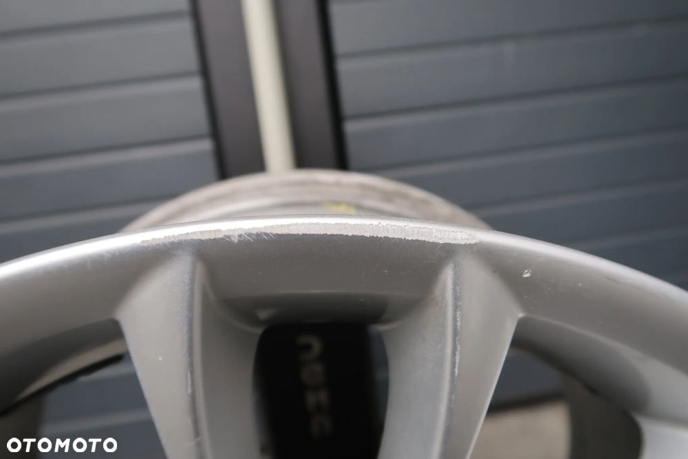 011 Felga BMW 7841822 9,5x19et13 - 5