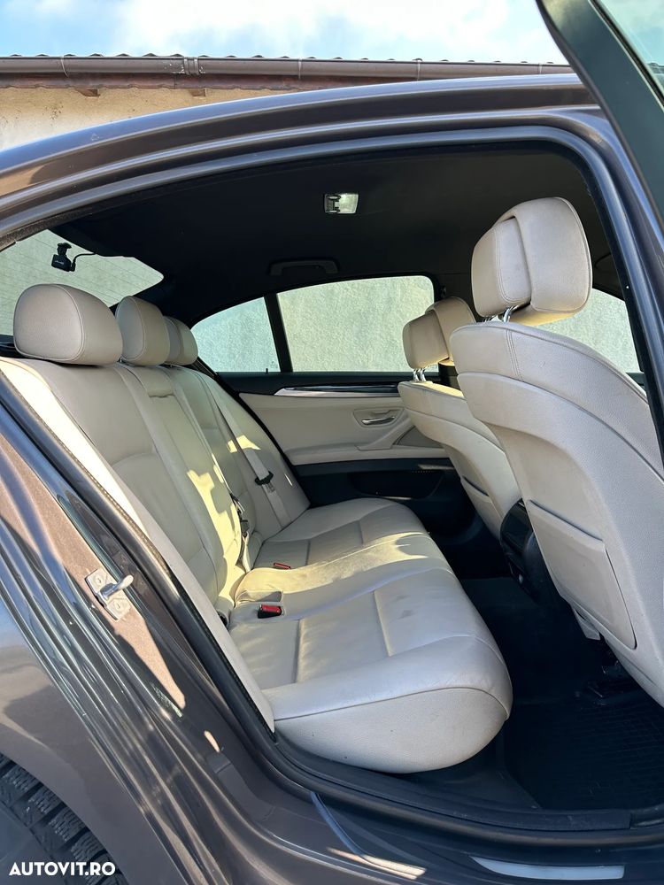 BMW Seria 5 520d Efficient Dynamics Edition - 17