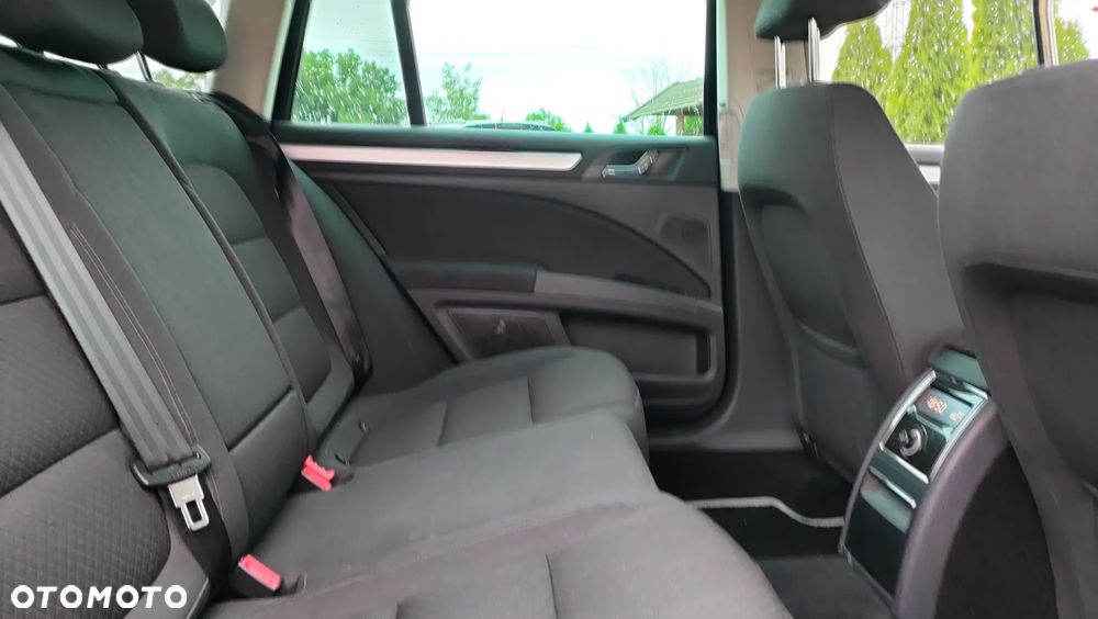 Skoda Superb 2.0 TDI DSG Elegance - 15