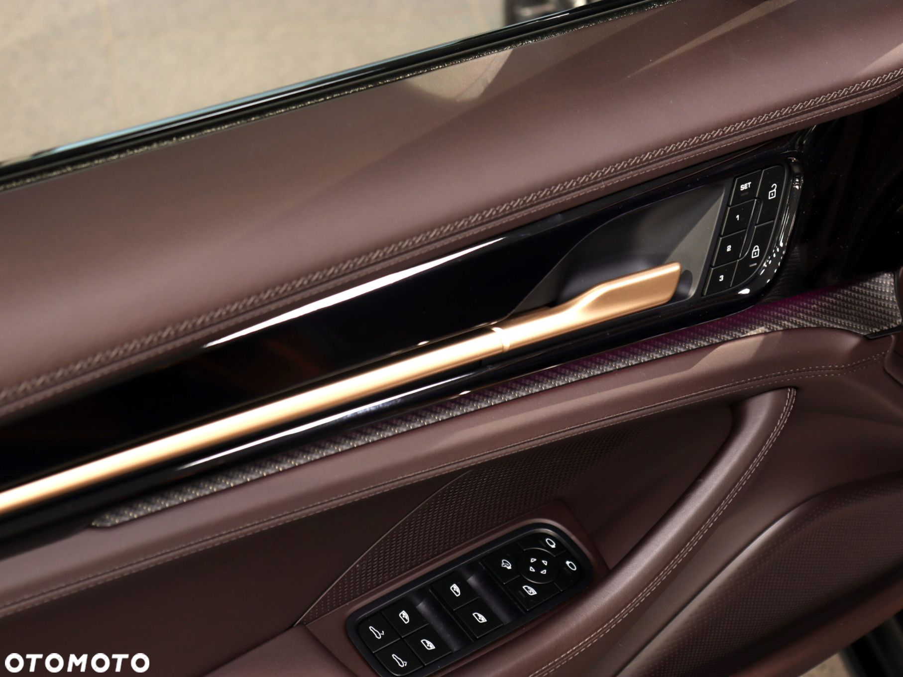 Porsche Panamera - 22