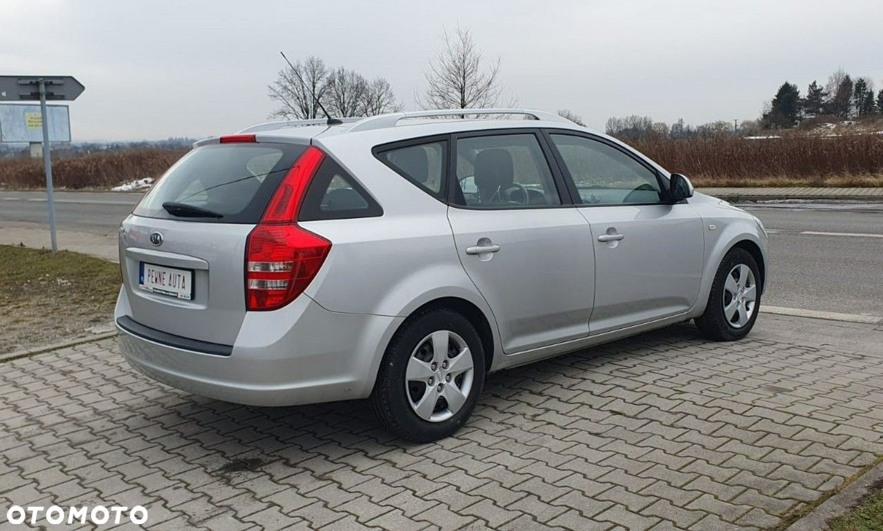Kia Ceed - 3