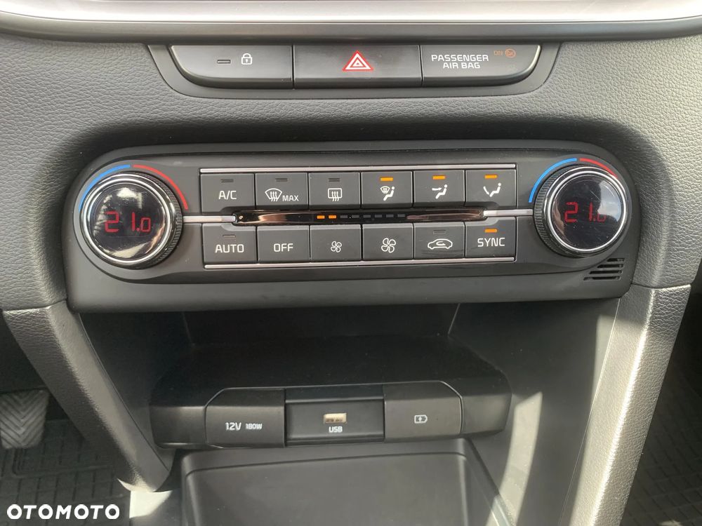Kia Ceed 1.5 T-GDI M - 19