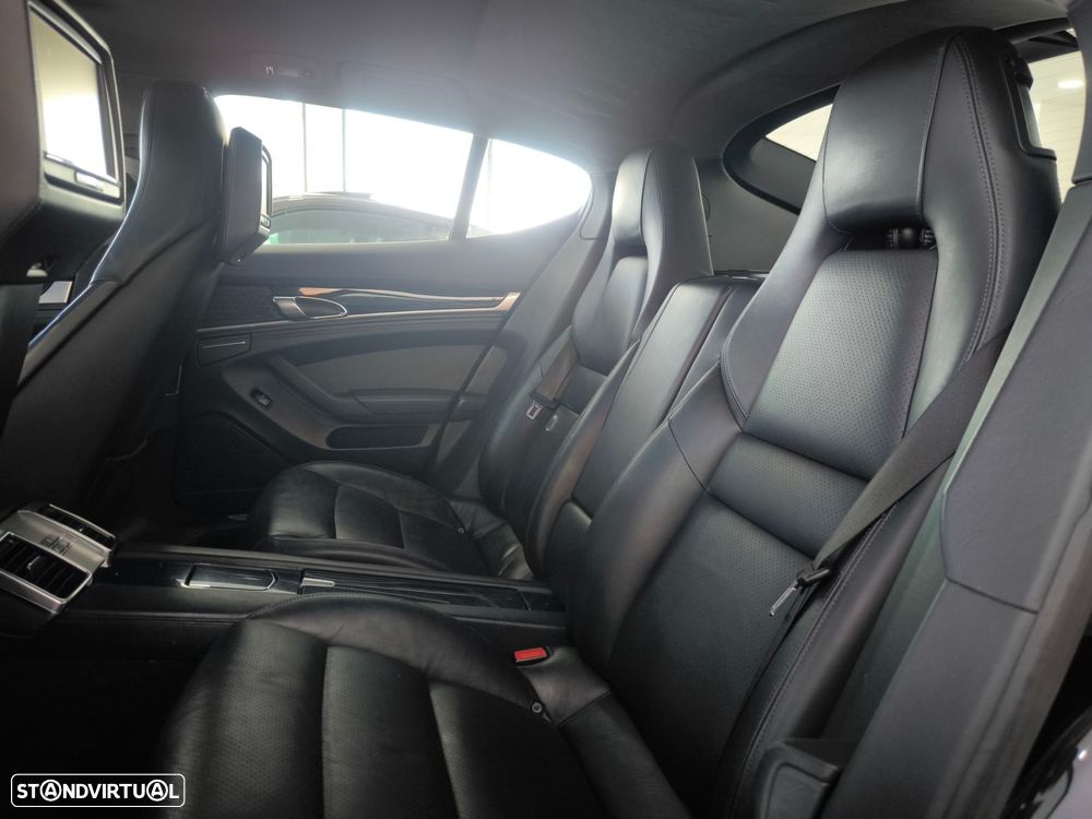 Porsche Panamera Platinum Edition - 14