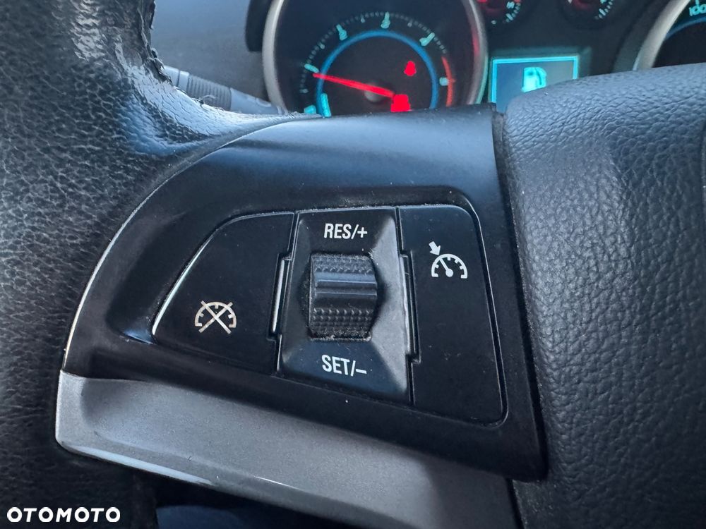 Chevrolet Cruze 1.7TD LT+ - 18