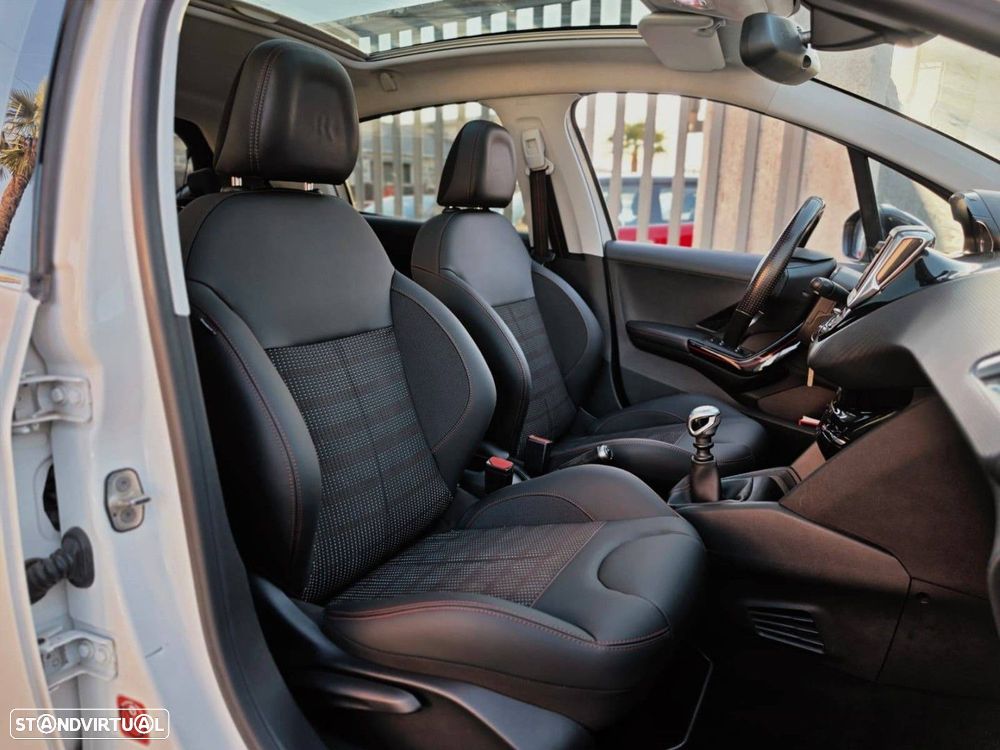 Peugeot 208 1.6 BlueHDi GT Line - 9