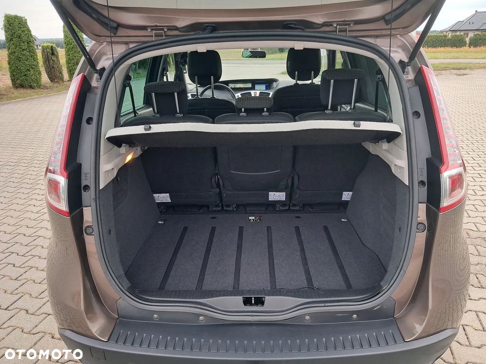 Renault Scenic 1.6 16V Luxe Privilege - 13