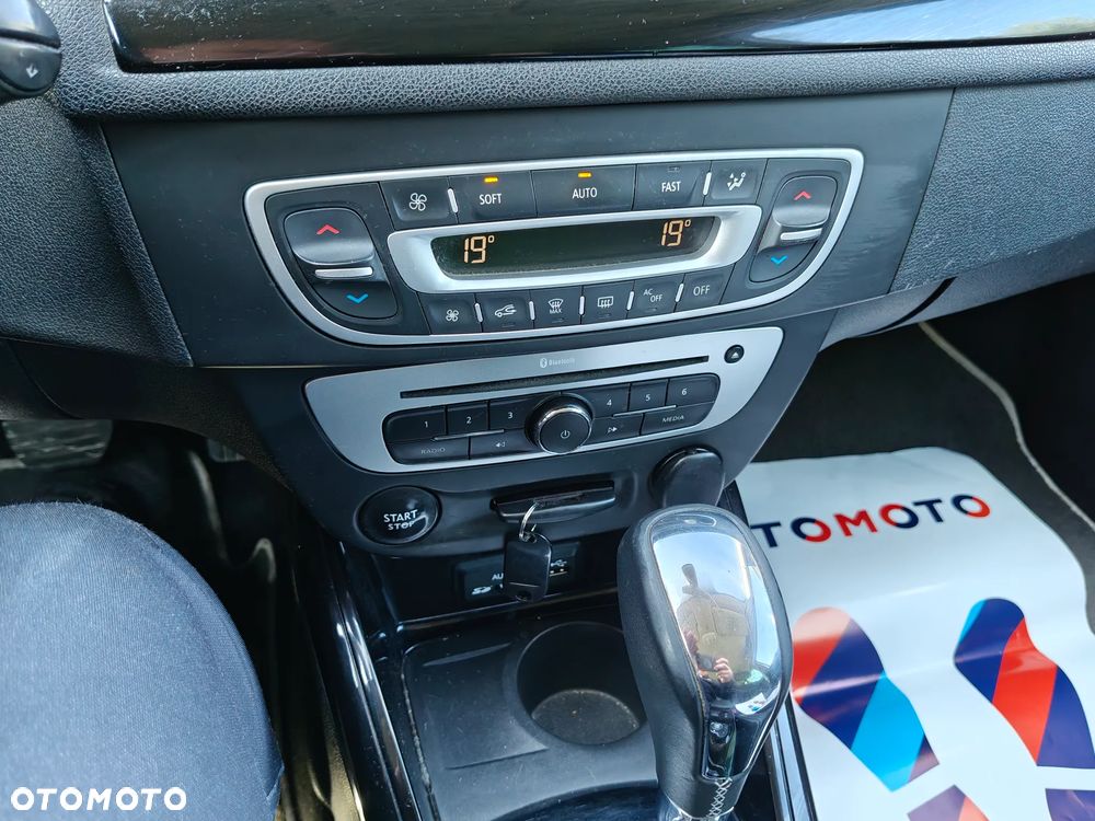 Renault Megane TCe 130 EDC Bose Edition - 25