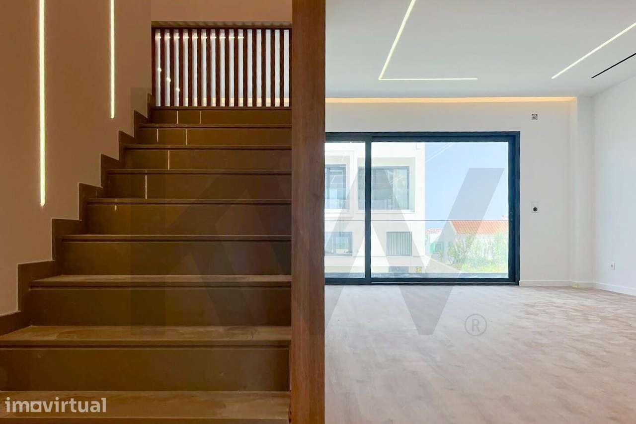 Moradia Nova de Luxo com Vista Mar  – 3 Suites, Piscina e Acabamentos - Grande imagem: 5/26