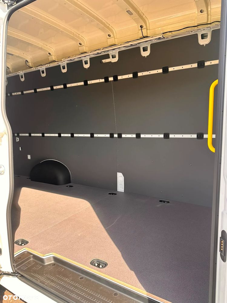 Volkswagen Crafter - 7