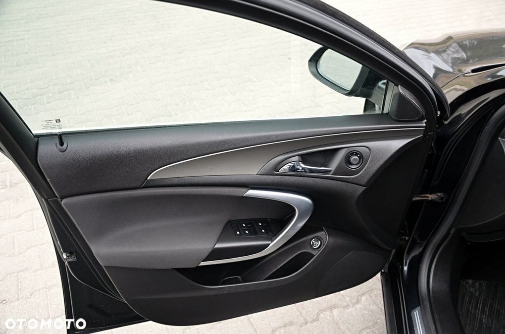 Opel Insignia - 13