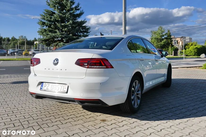 Volkswagen Passat 2.0 TSI Business DSG - 5