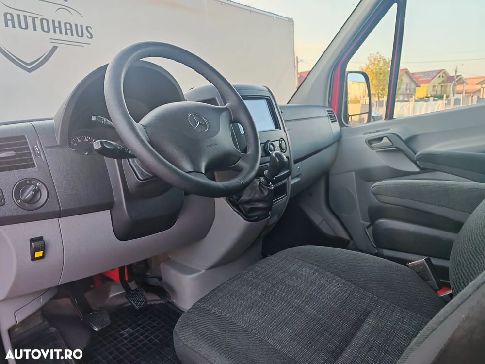 Mercedes-Benz Sprinter - 11
