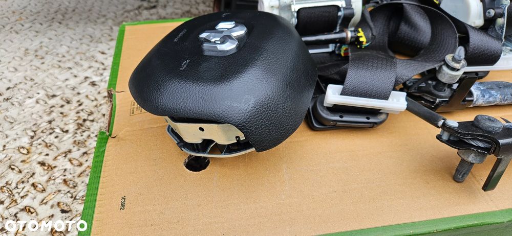 RAM 1500 V 5 2019- Big Horn Kompletny kokpit Deska rozdzielacza Poduszki powietrzne Airbag Napinacze Pasy bezpieczeństwa ORYGINAŁ - 8