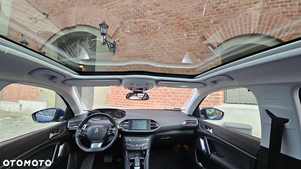 Peugeot 308 1.2 PureTech GPF Allure S&S EAT8 - 10