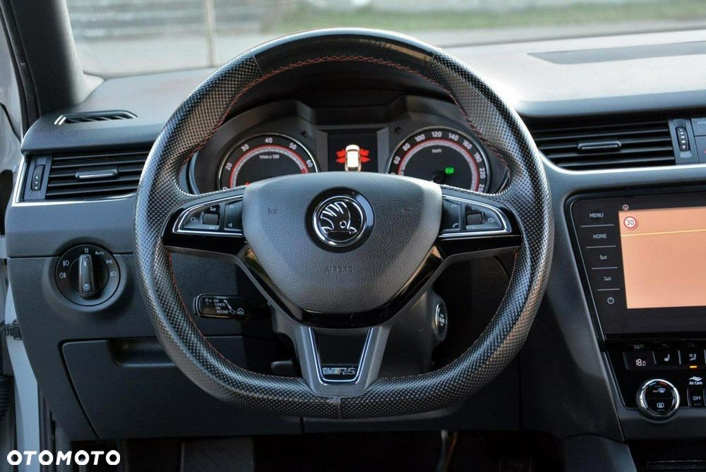 Skoda Octavia 2.0 TSI RS 230 DSG - 23