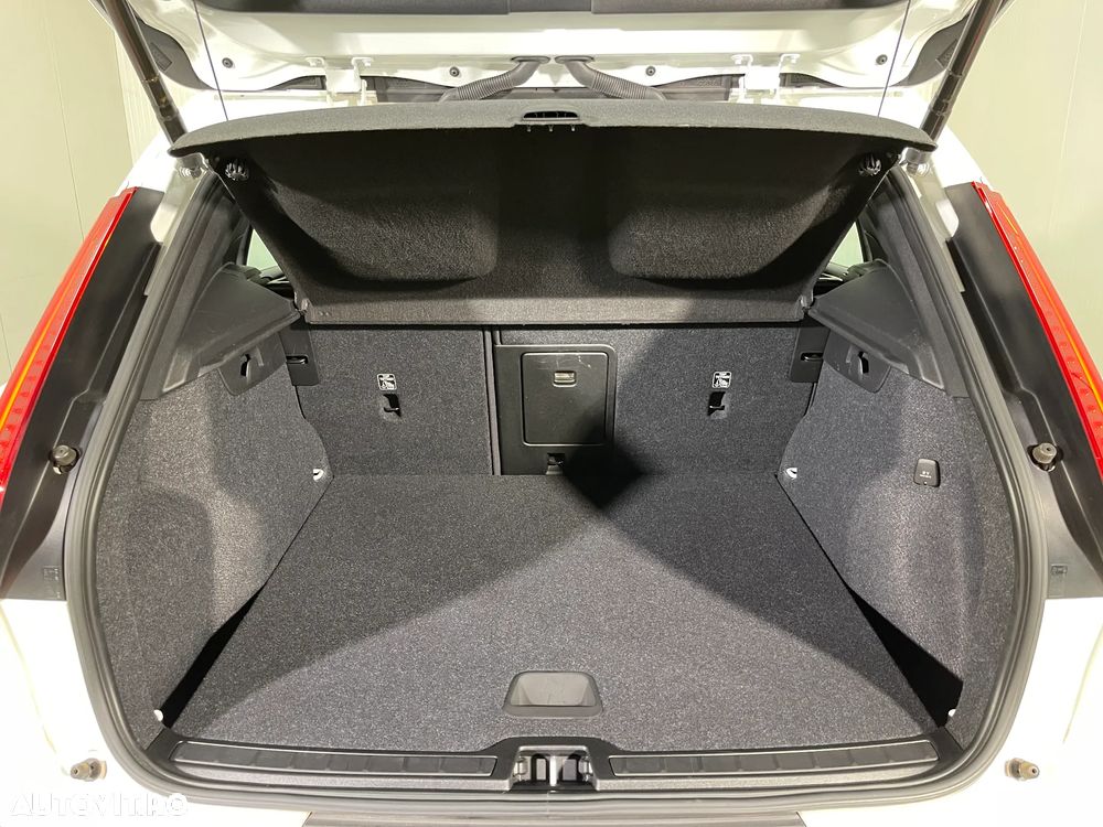 Volvo XC 40 T5 Recharge DKG Inscription - 12