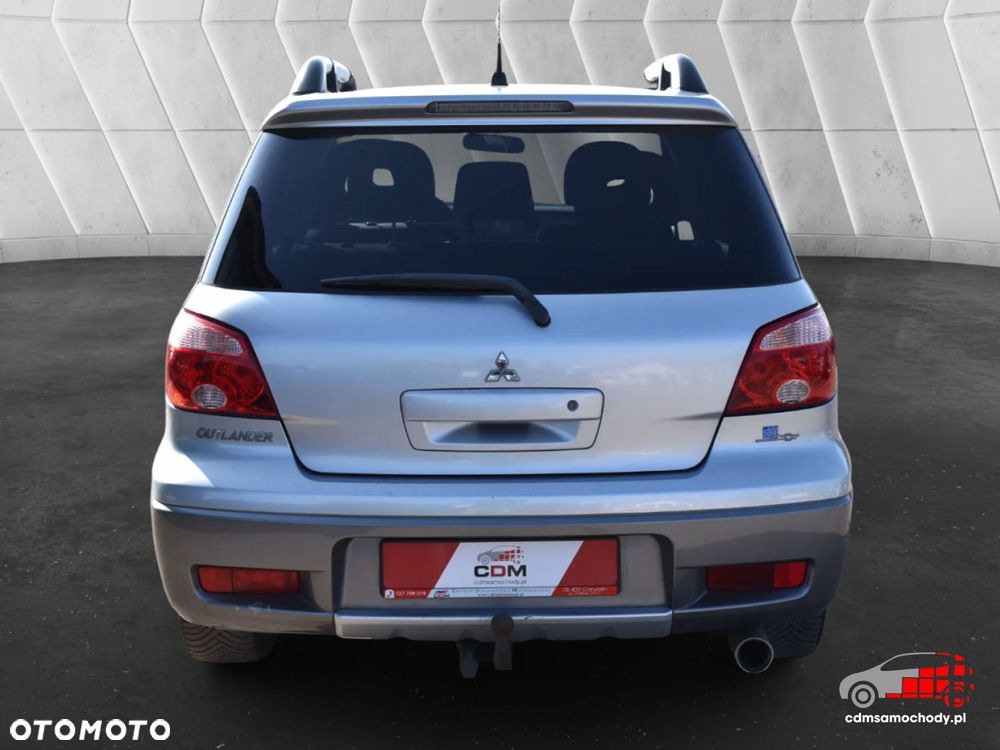 Mitsubishi Outlander - 9