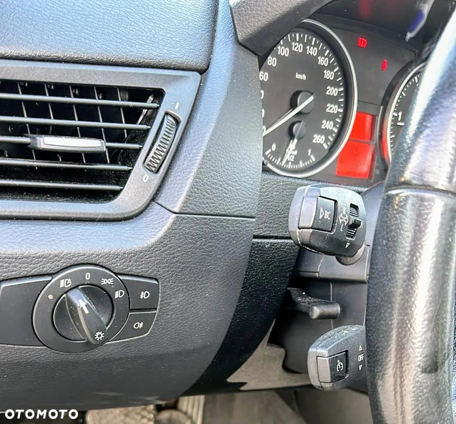BMW X1 xDrive23d - 12