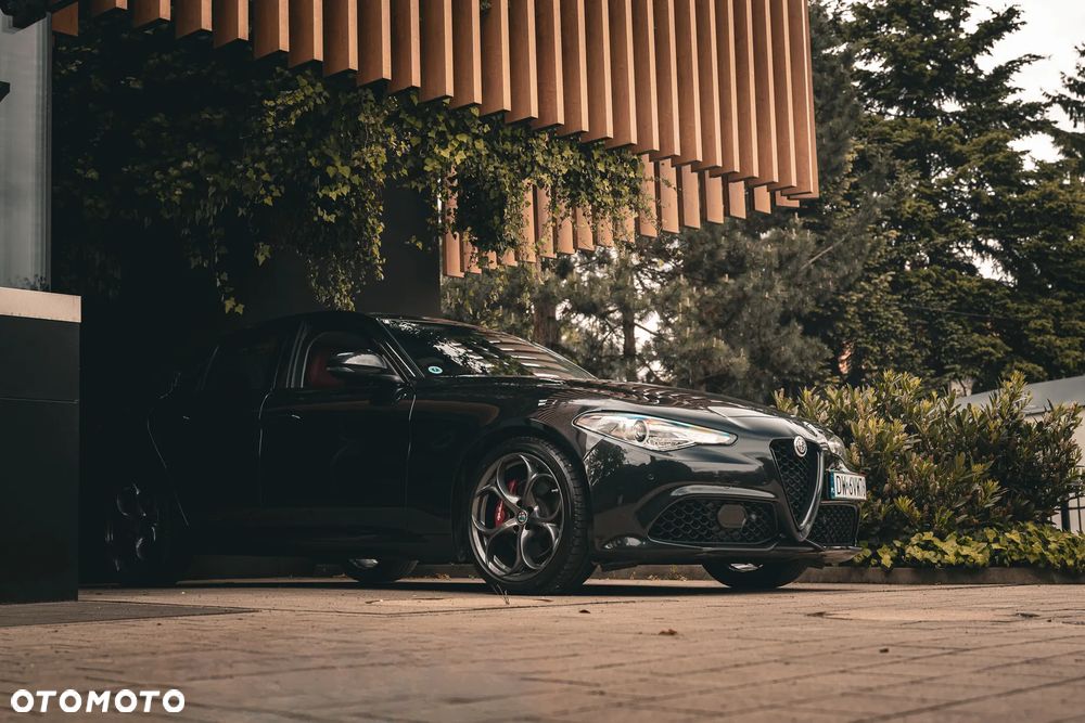 Alfa Romeo Giulia - 6