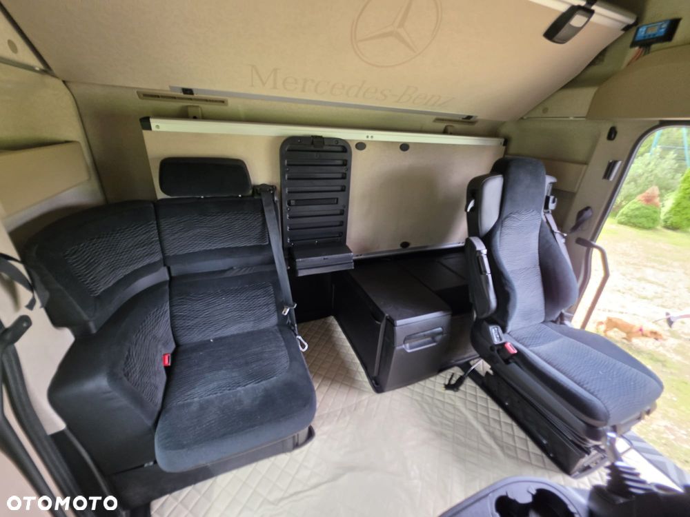 Mercedes-Benz Actros - 39