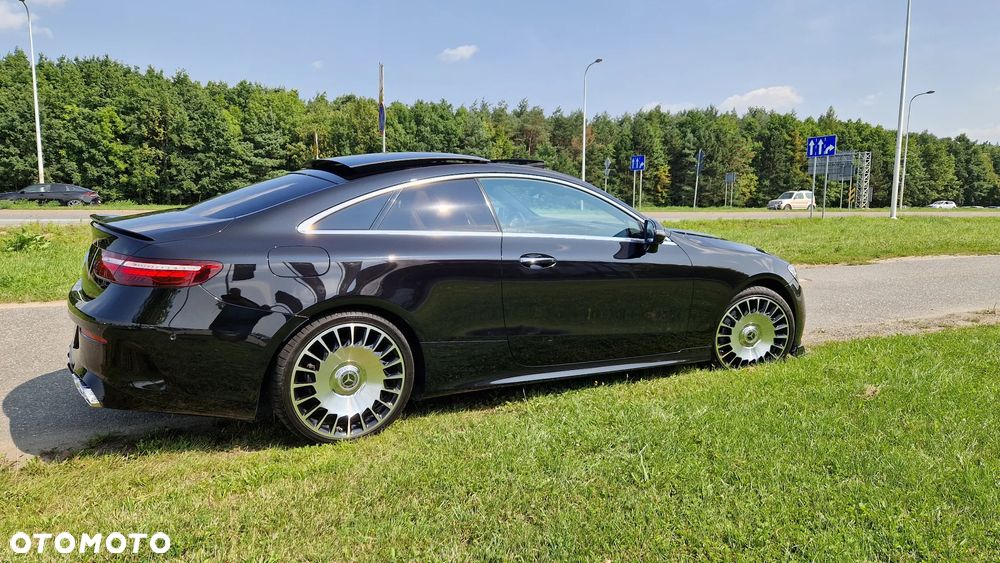 Mercedes-Benz Klasa E 220 d Coupe 4-Matic AMG - 2