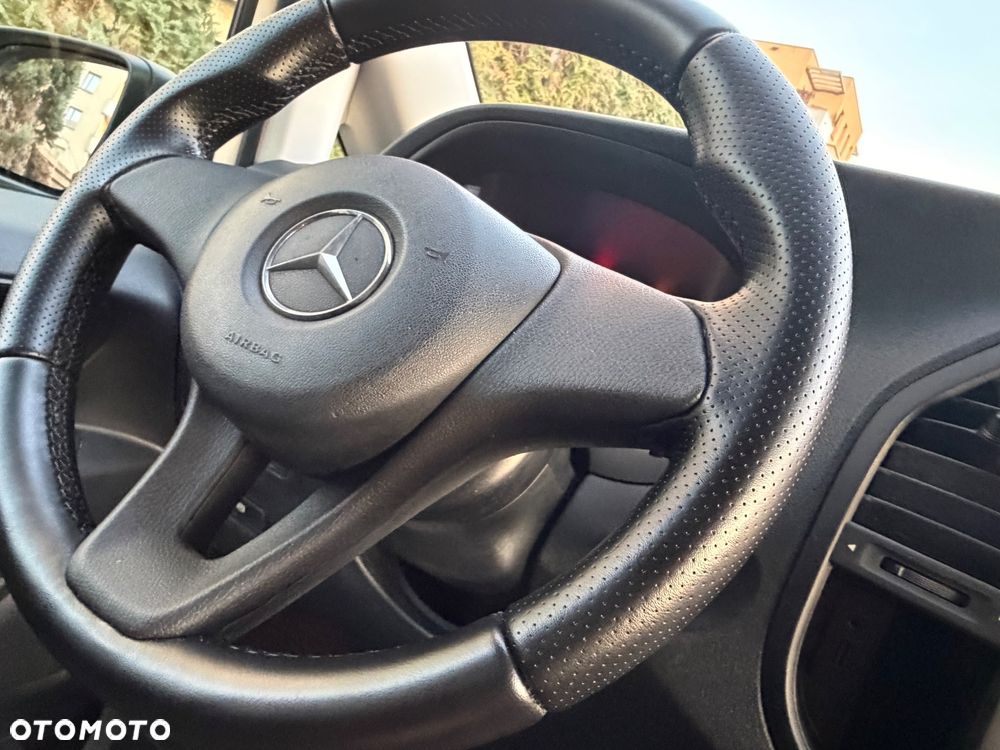 Mercedes-Benz Vito - 21