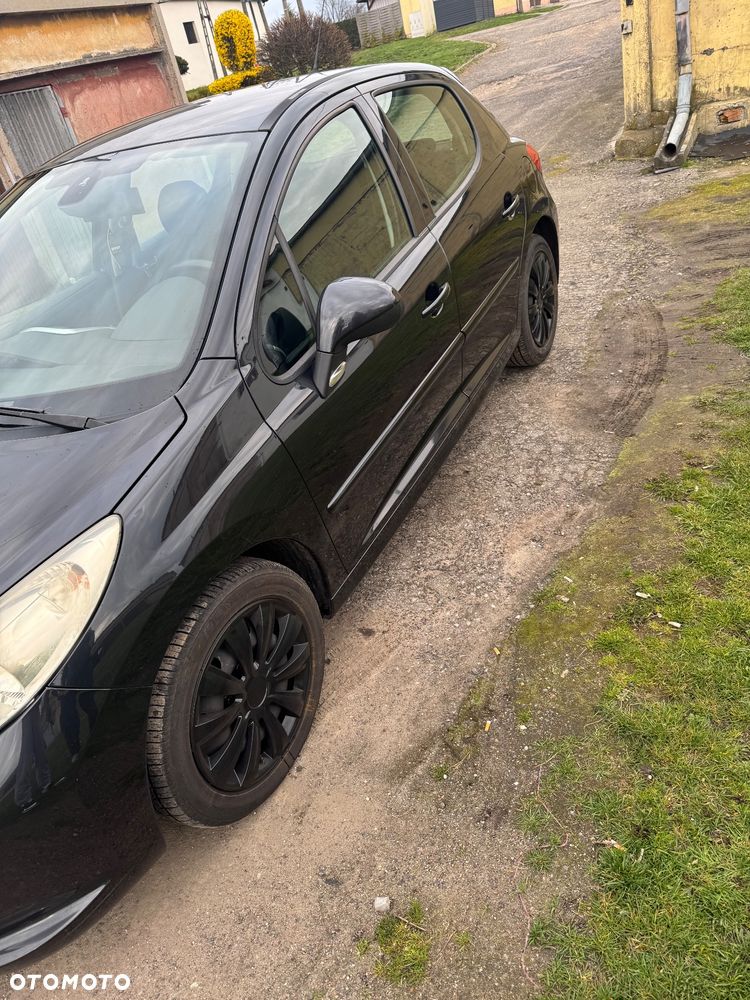 Peugeot 207 - 2