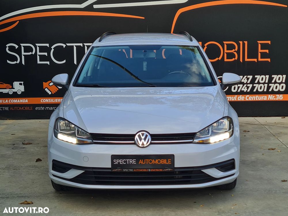 Volkswagen Golf - 2