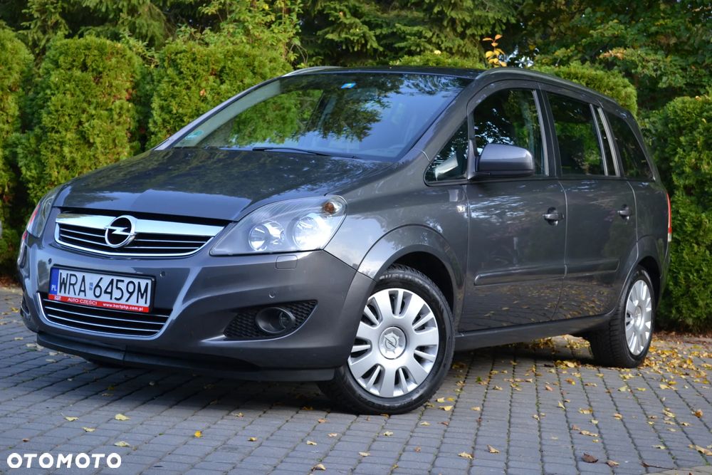 Opel Zafira 2012 photo 2