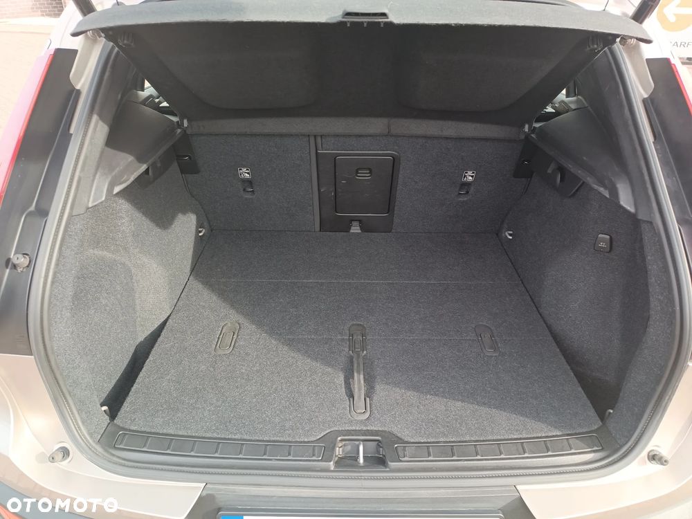 Volvo XC 40 T2 Core - 18