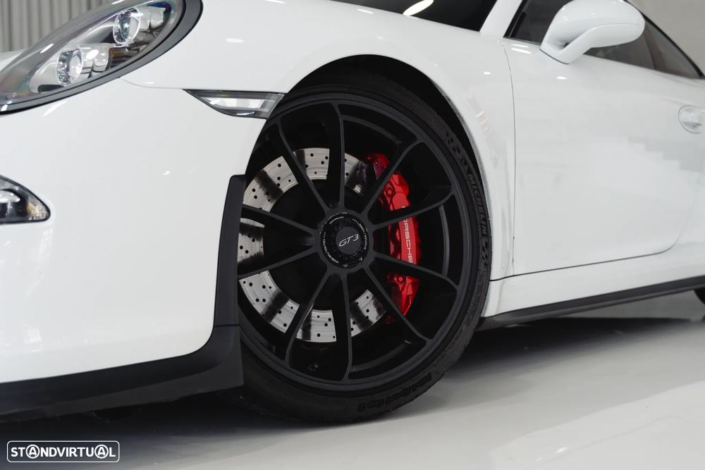 Porsche 911 Série F - 9