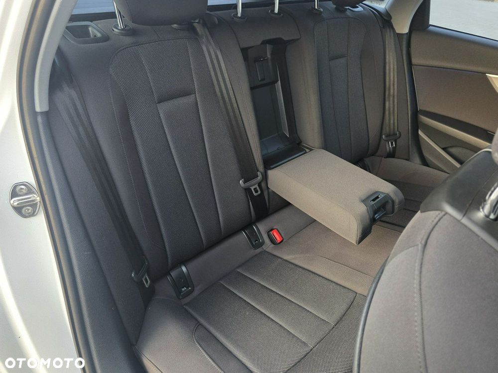 Audi A4 Avant 2.0 TDI DPF multitronic S line Sportpaket - 10