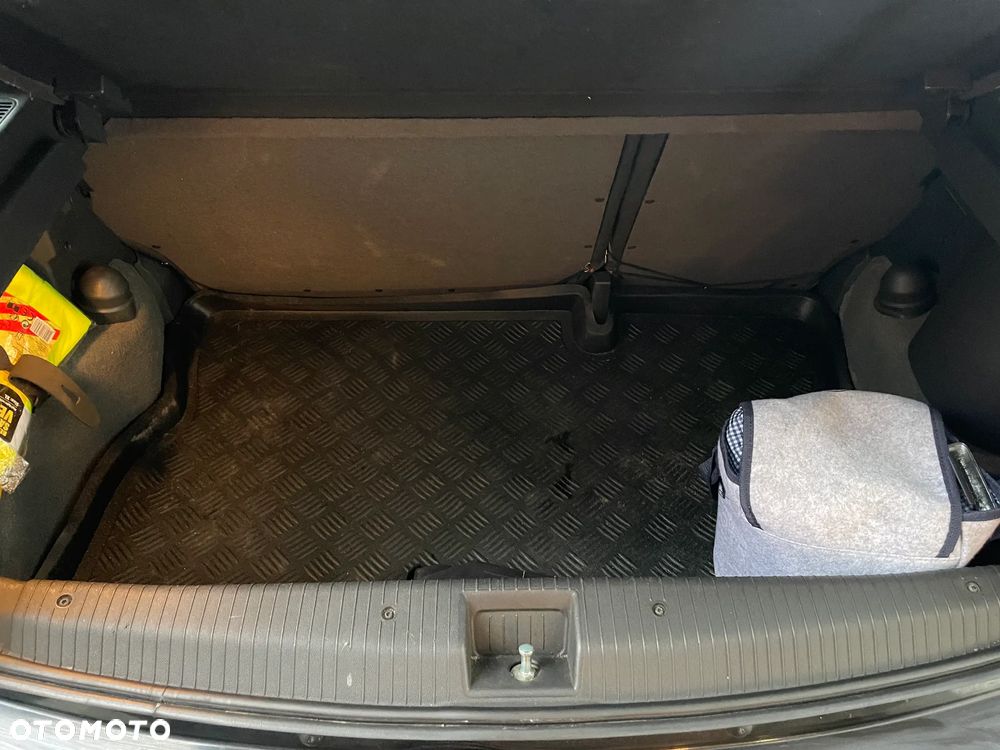 Opel Corsa 1.2 16V Cosmo Easytronic - 19