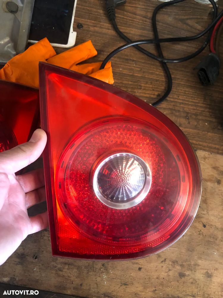 Stop mic stanga/dreapta haion Volkswagen Golf 5 - 5