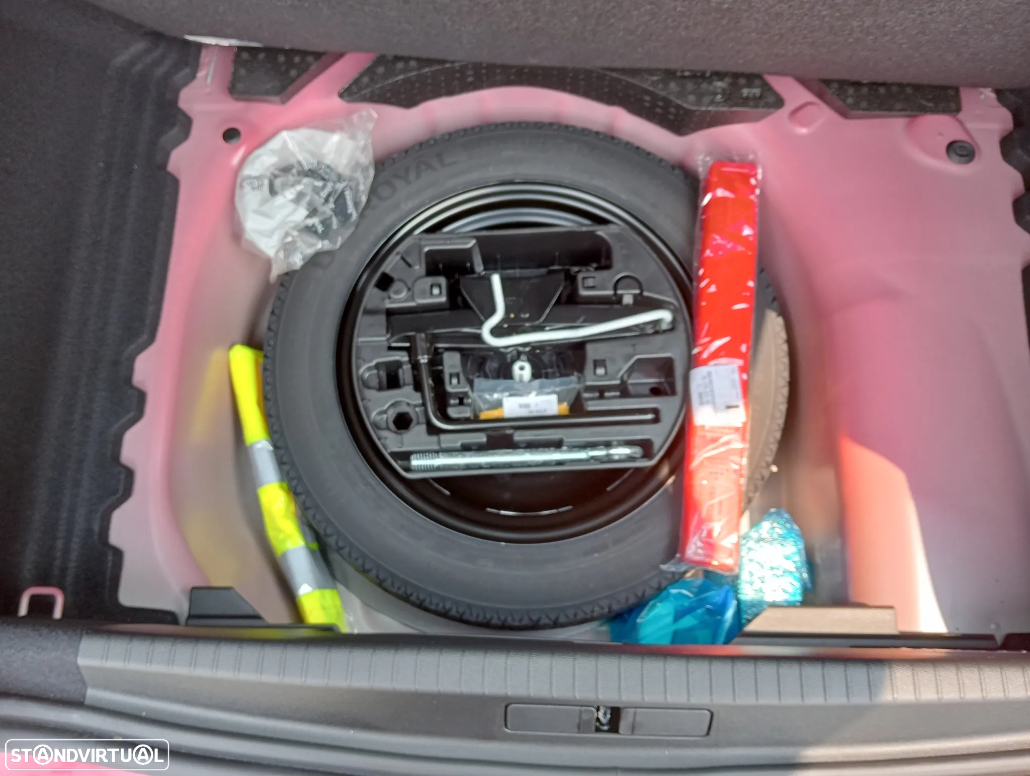 Opel Corsa 1.2 T GS - 24
