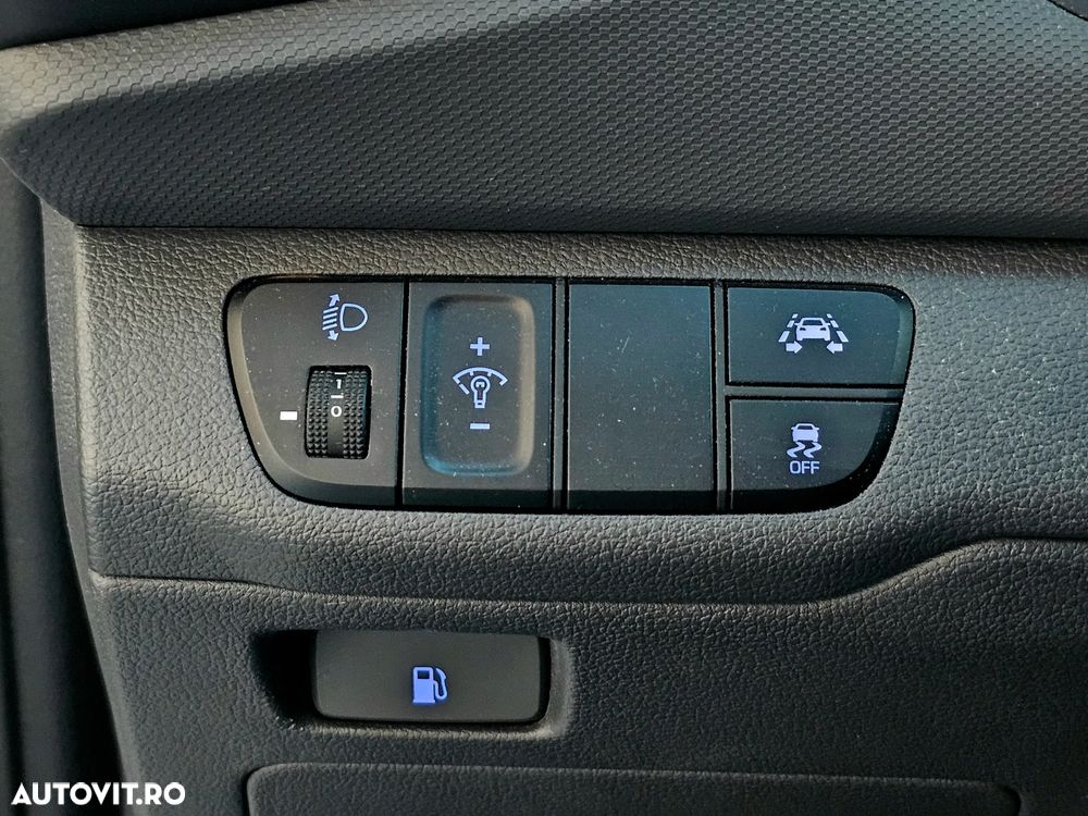 Hyundai IONIQ - 31