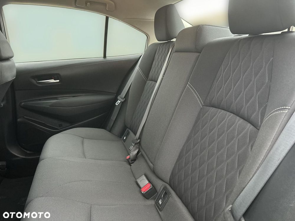 Toyota Corolla - 13
