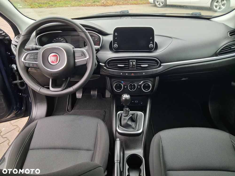 Fiat Tipo 1.4 T-Jet 16v Easy - 13