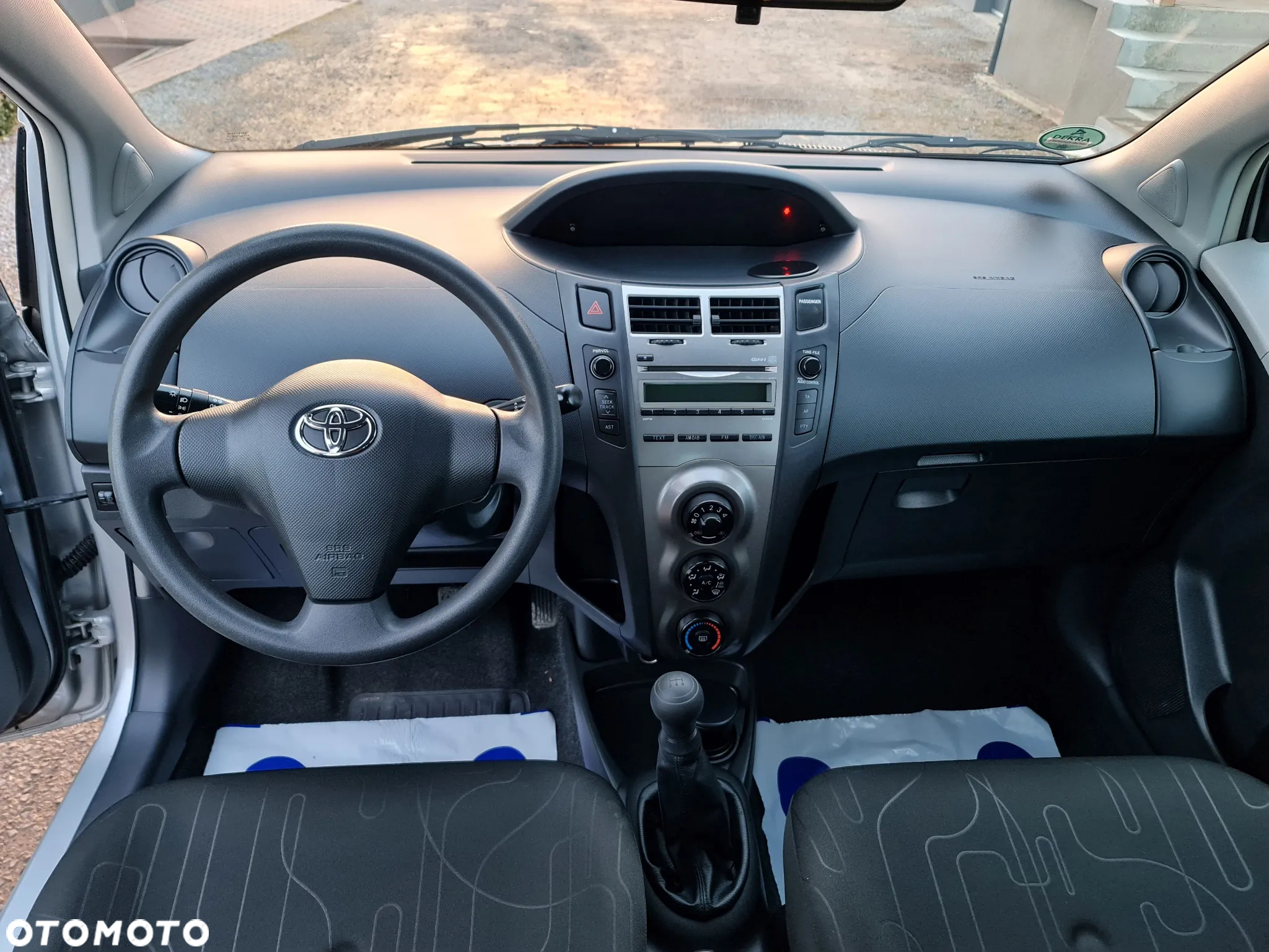 Toyota Yaris - 8