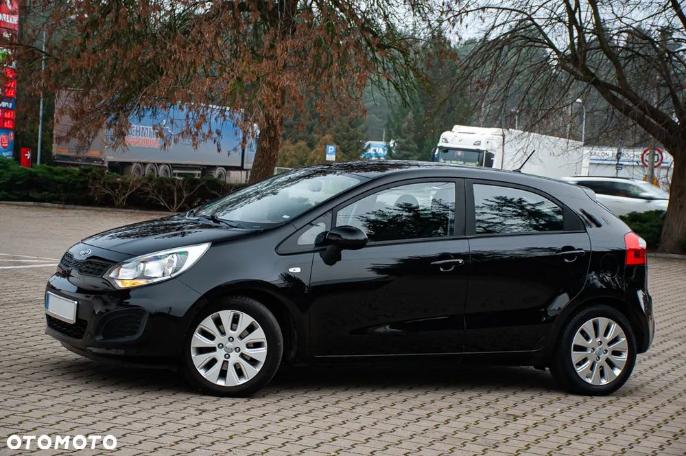 Kia Rio 1.2 Business Line - 25